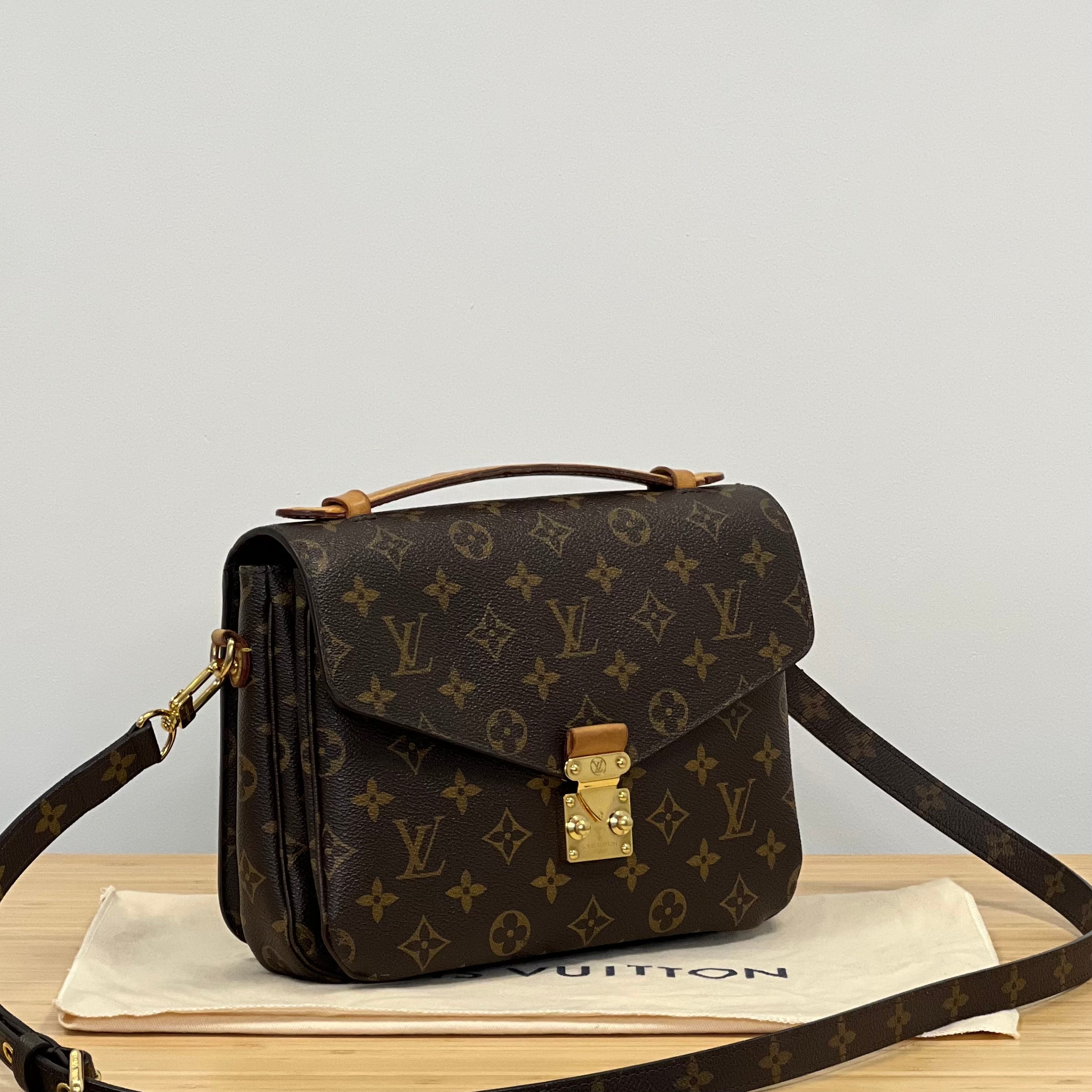 Preloved Louis Vuitton Pochette Metis