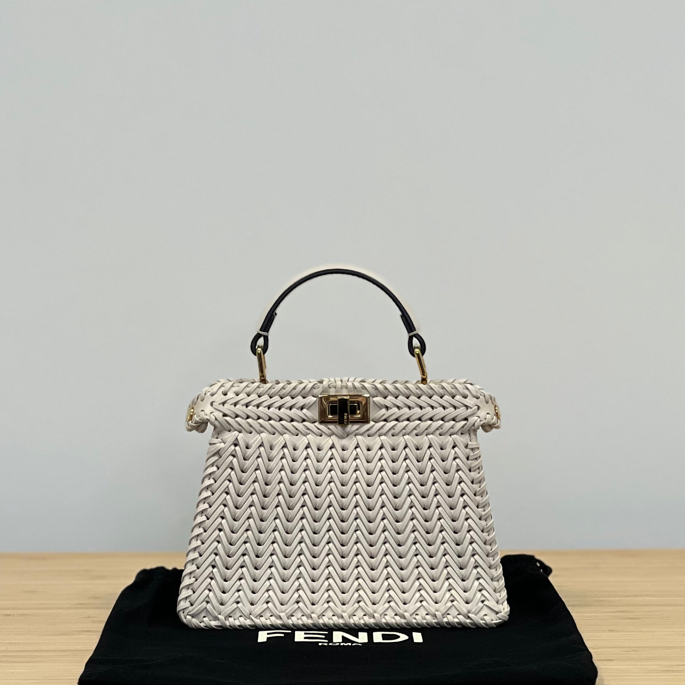 Preloved Fendi Peekaboo ISeeU Interlace Petite