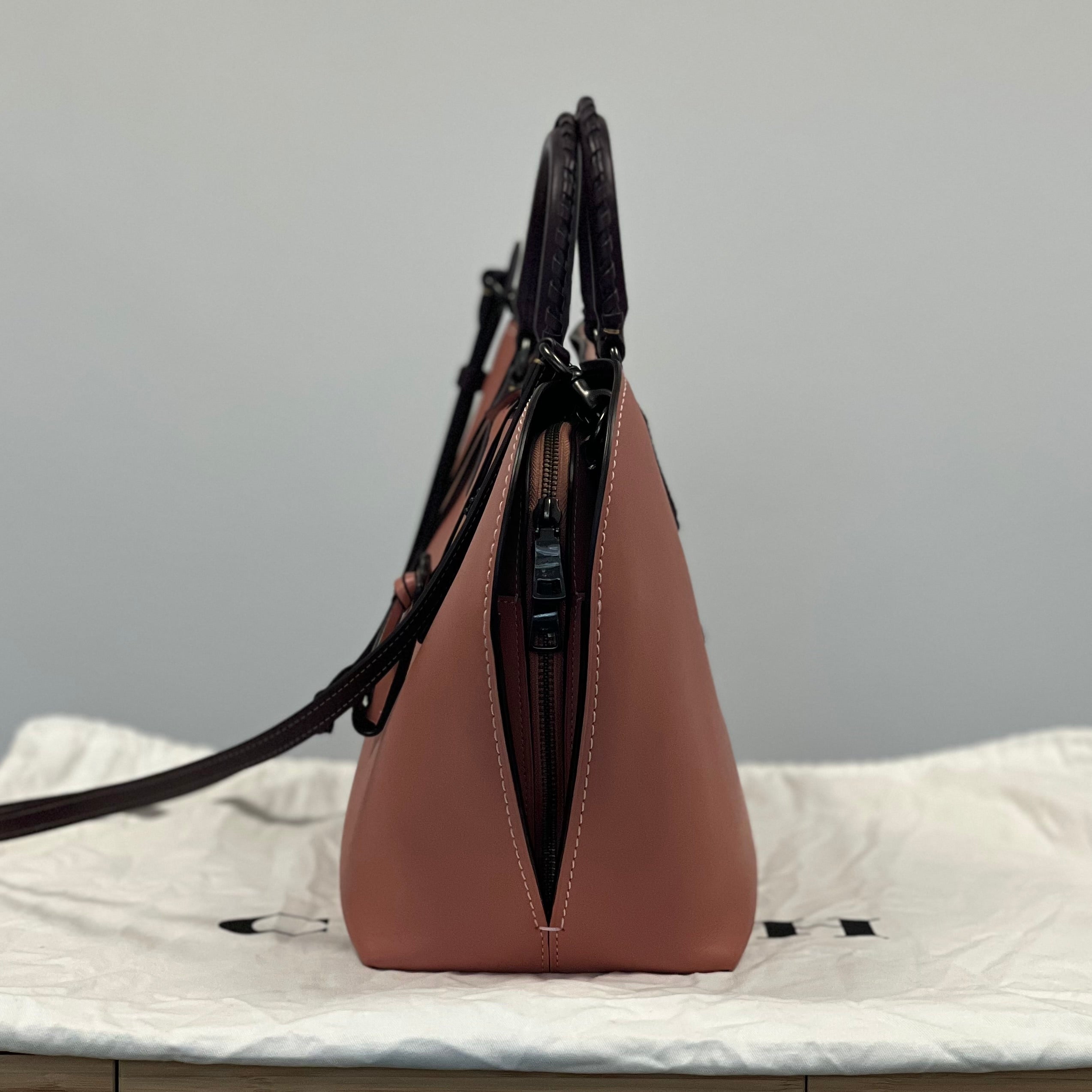 Preloved Coach Dakotah