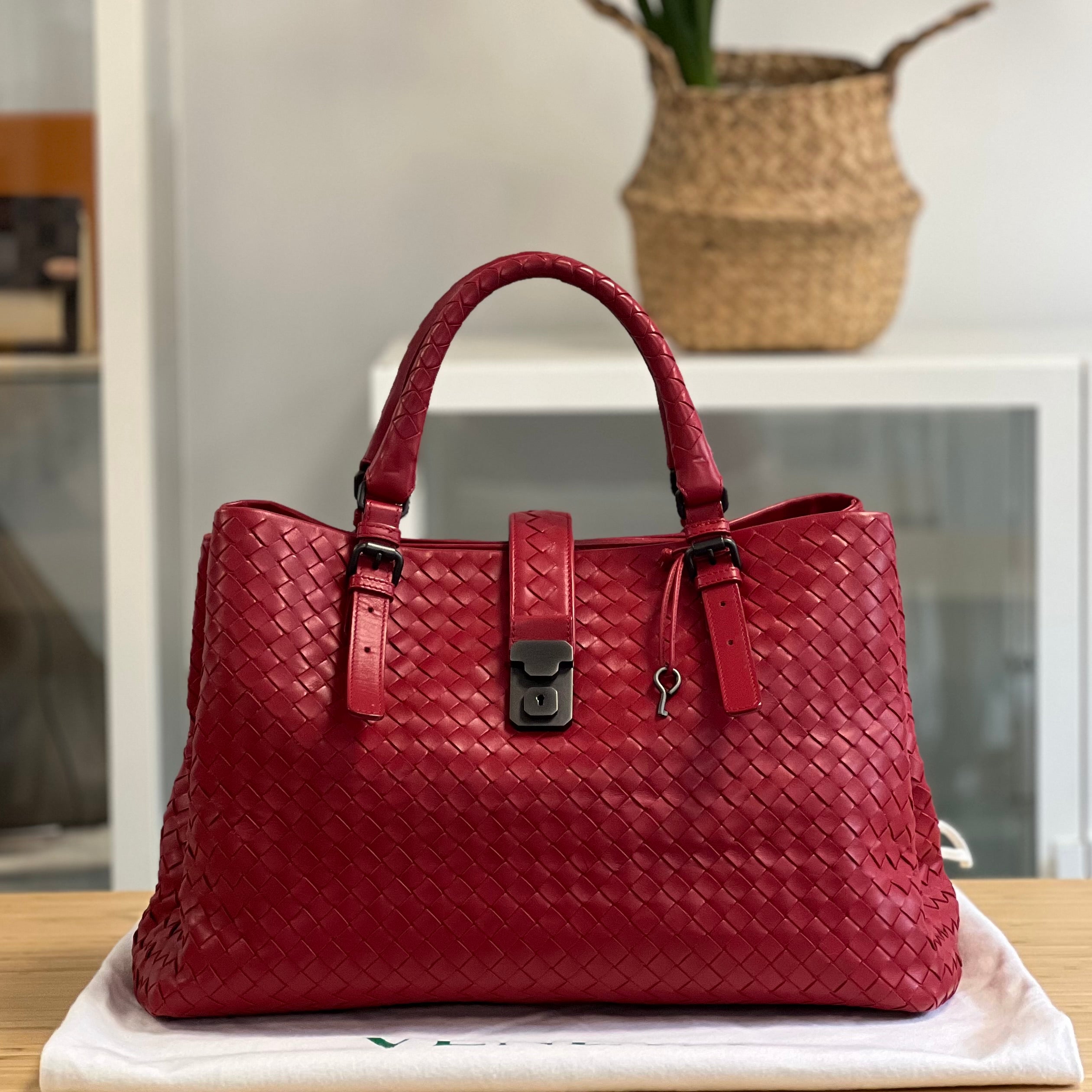 Preloved Bottega Veneta Roma