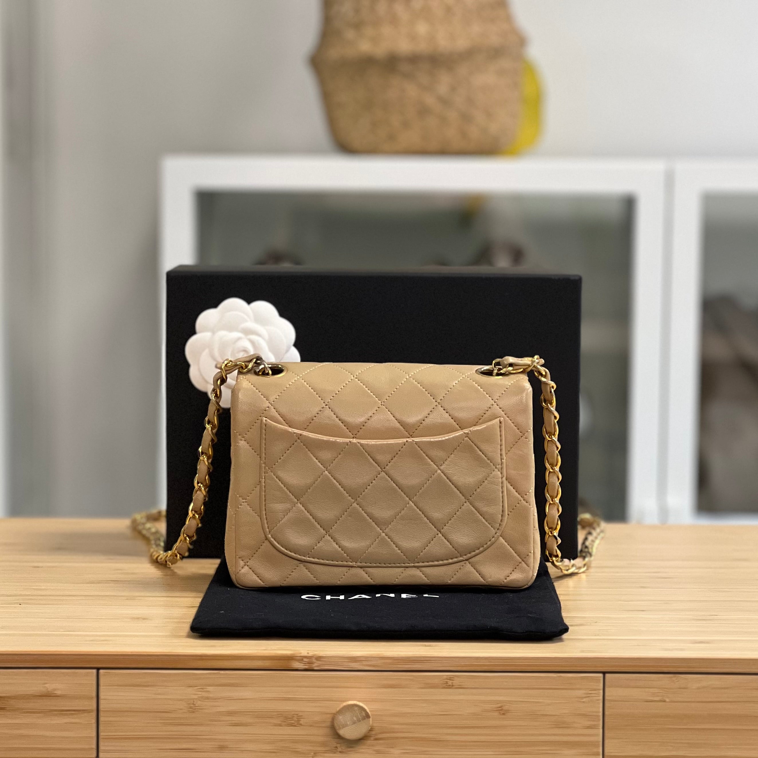 Preloved Chanel Vintage Classic Square