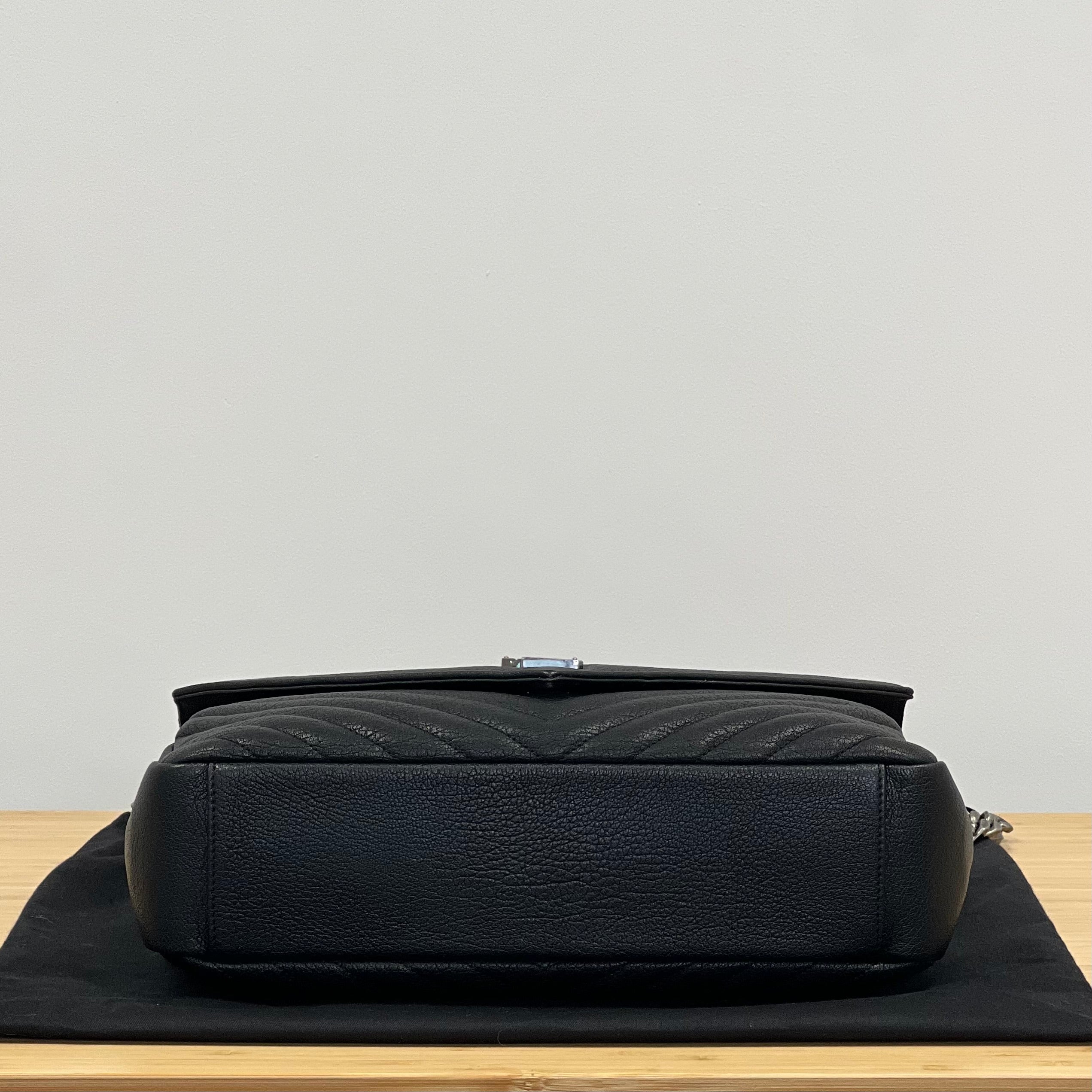 Preloved Saint Laurent College