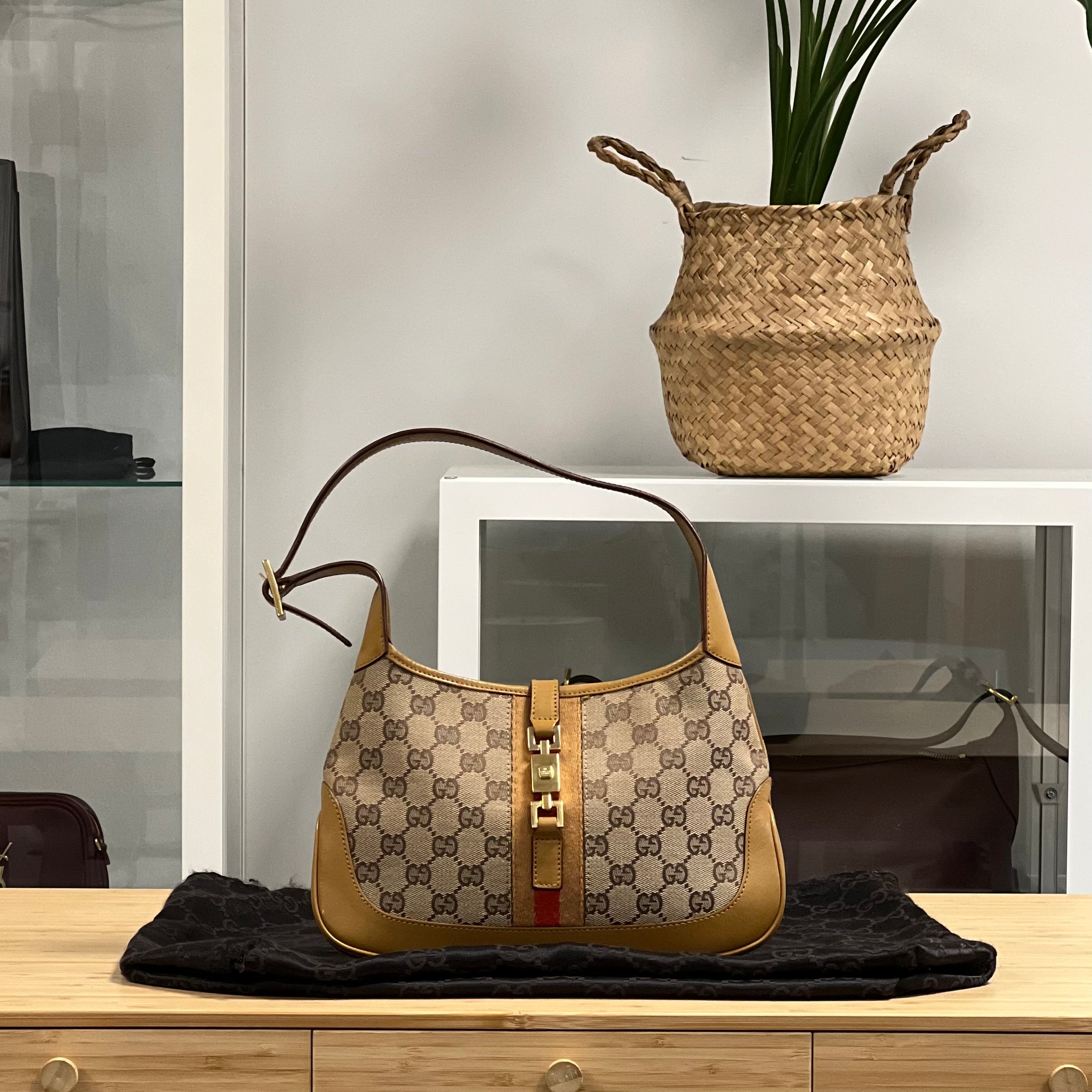 Preloved Gucci Jackie