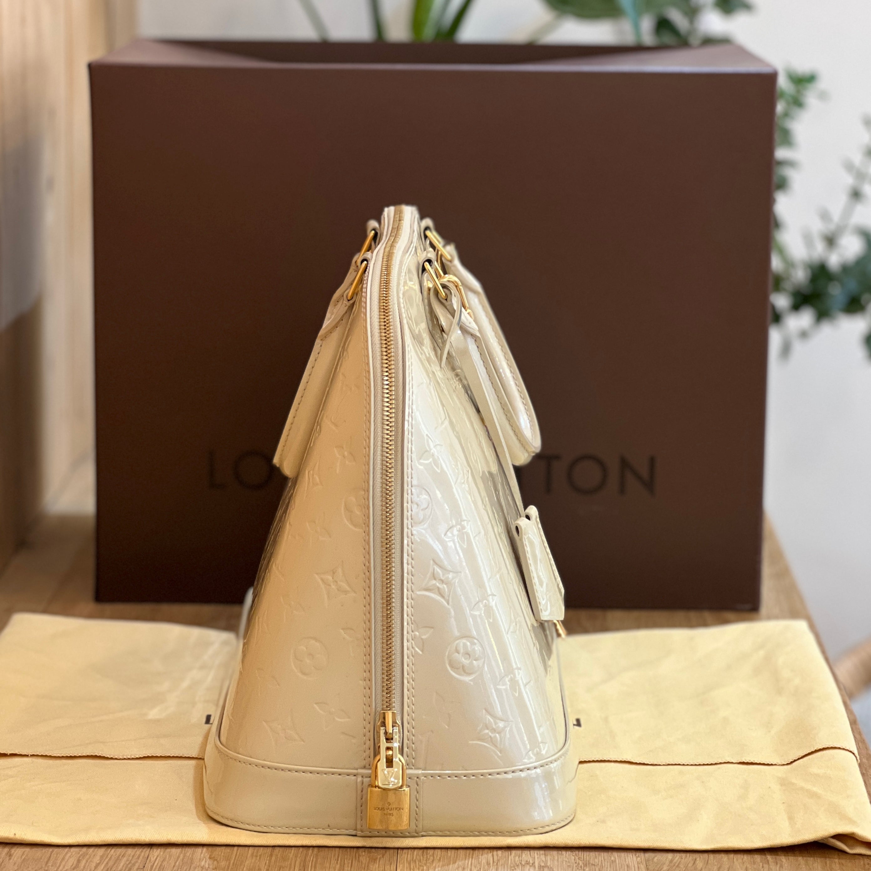 Louis Vuitton Alma GM