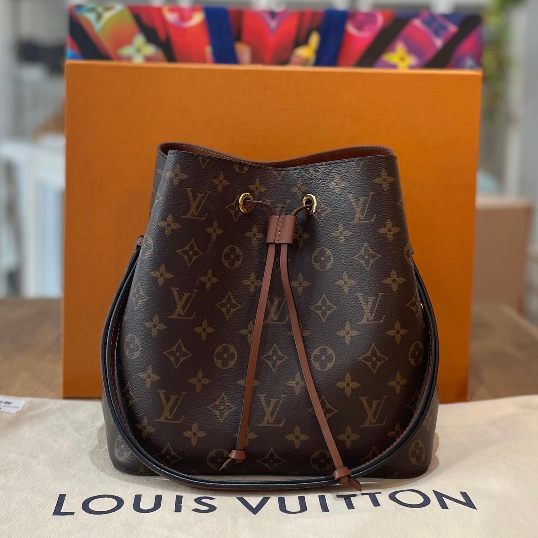 Louis Vuitton Neonoe