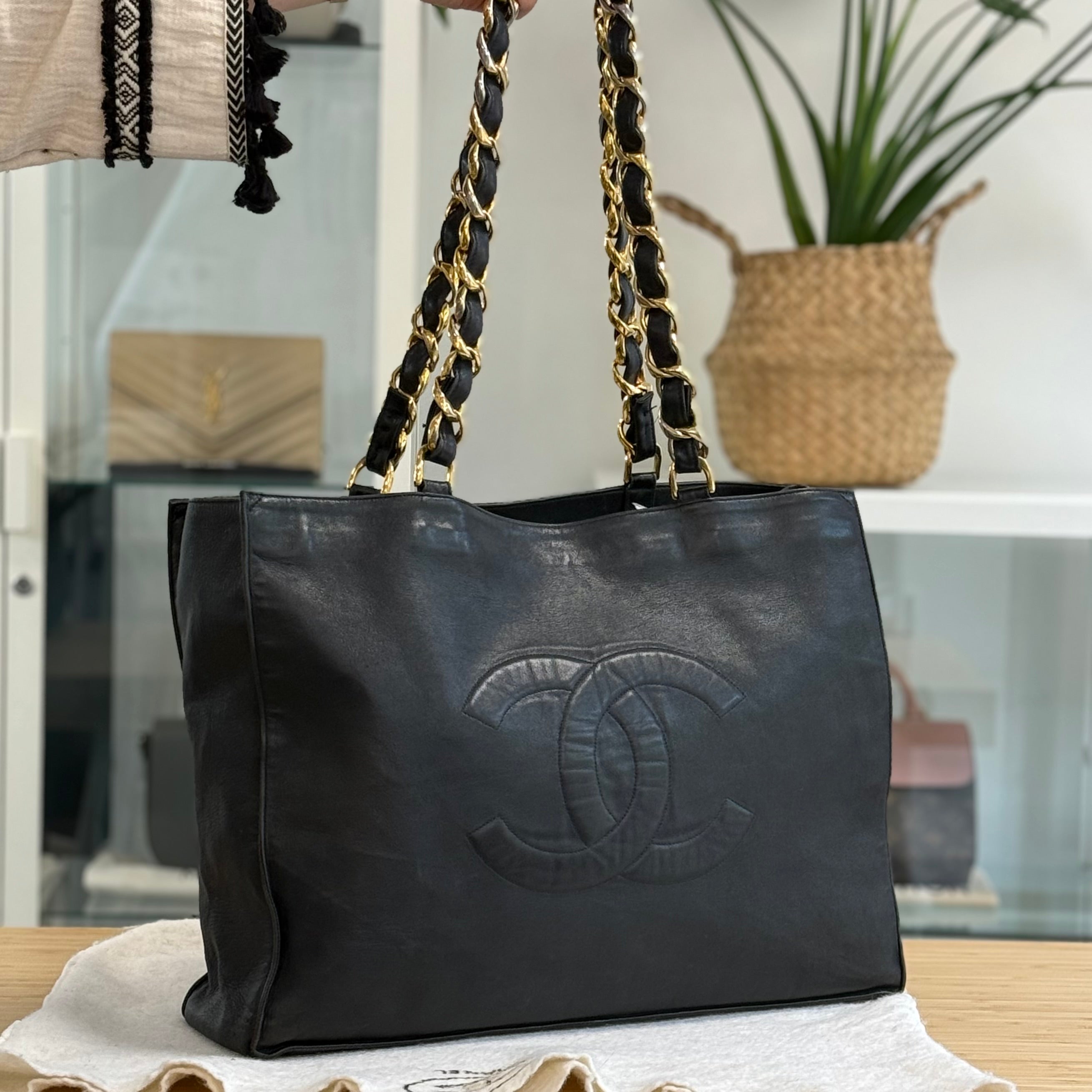 Preloved Chanel Vintage Tote