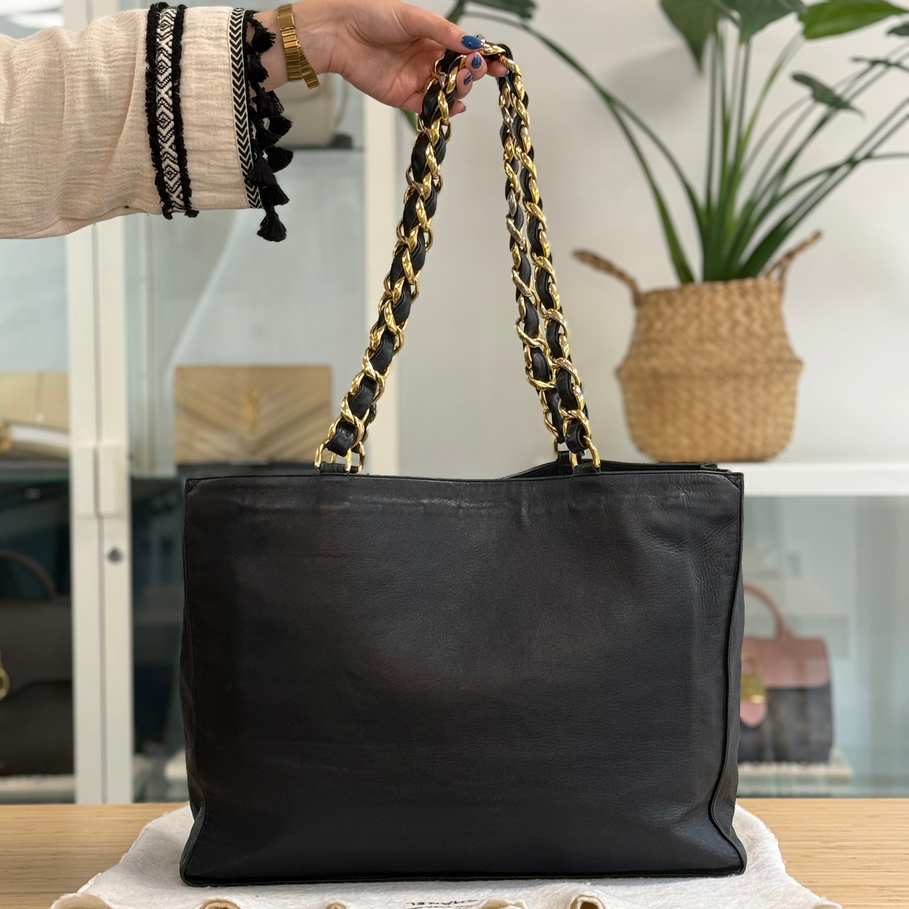 Preloved Chanel Vintage Tote