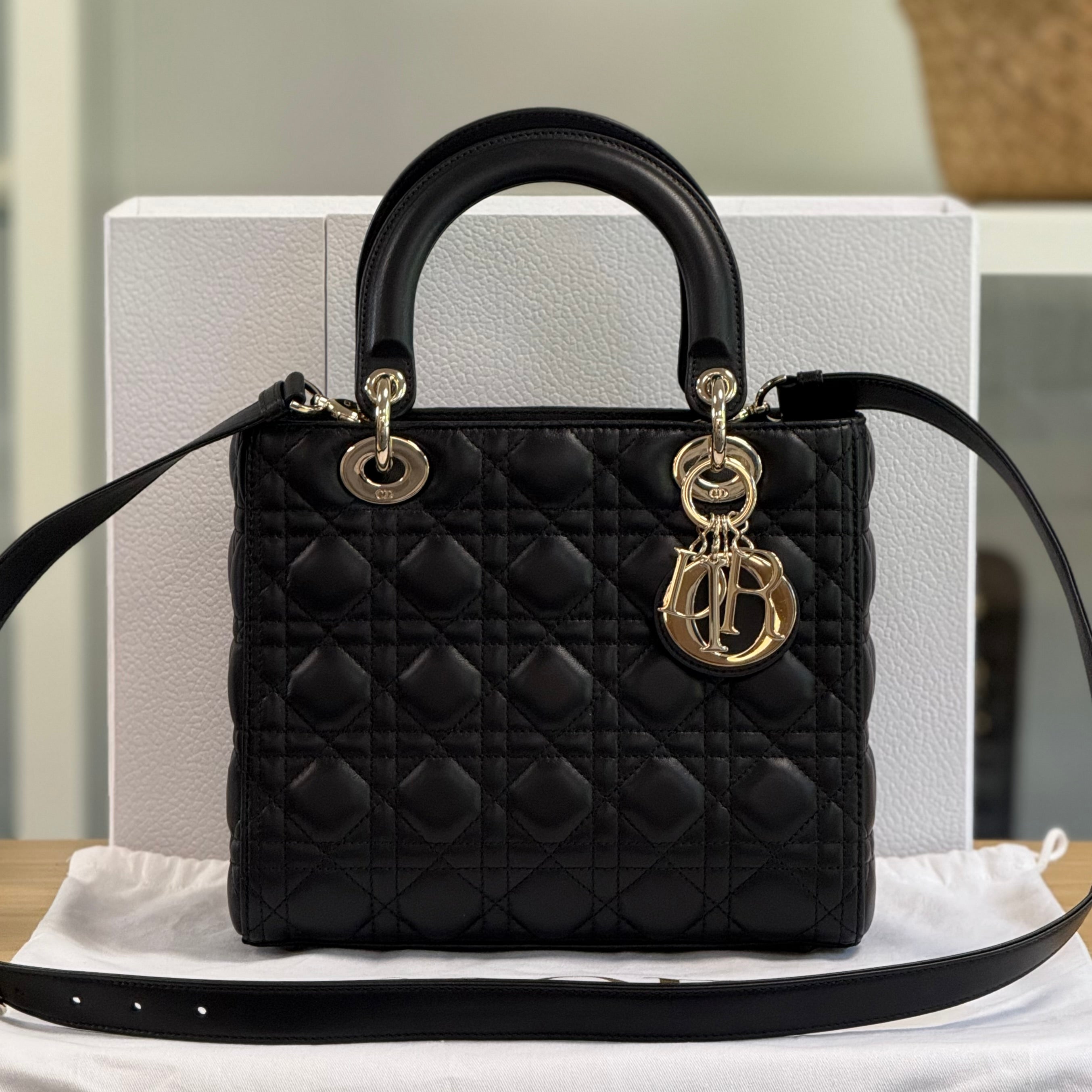 Preloved Christian Dior Lady Dior Medium