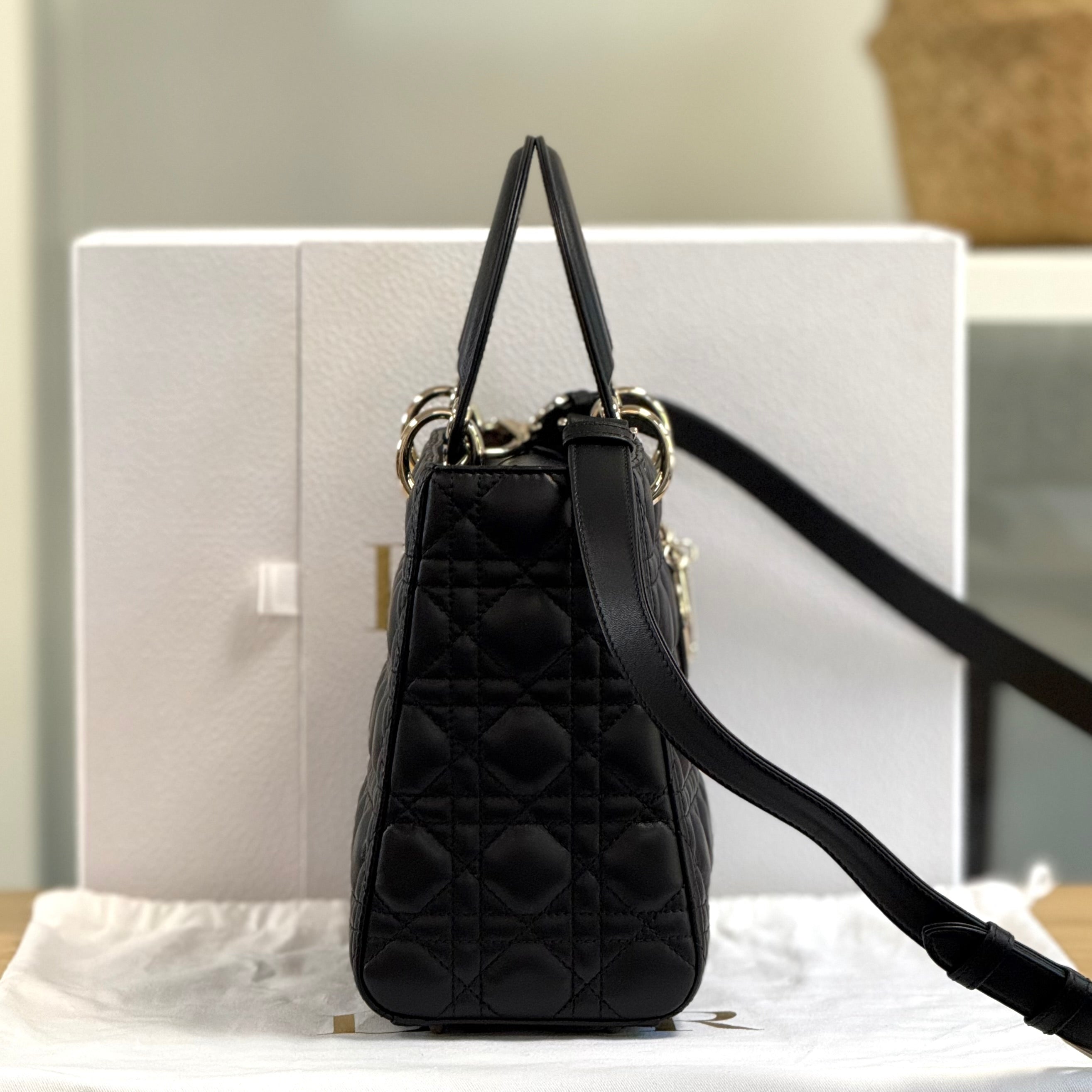 Preloved Christian Dior Lady Dior Medium
