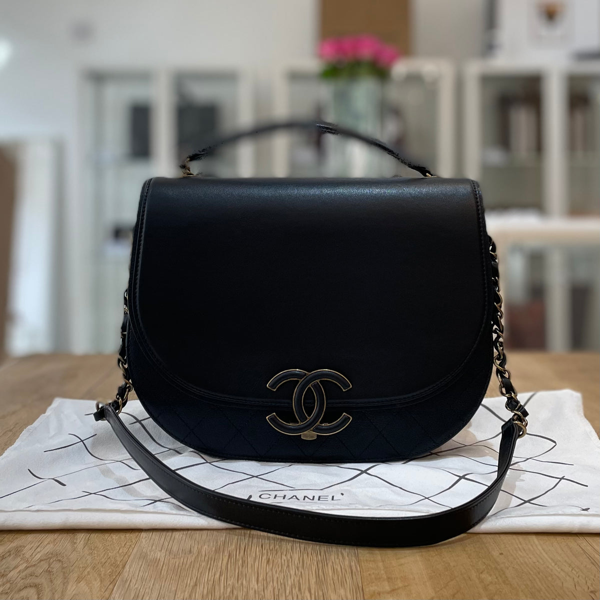 【ヴィンテージ】Rank:S☆Chanel Black Coco Curve Cuba Medium image_ab7e0422-21db-48de-9b8c-