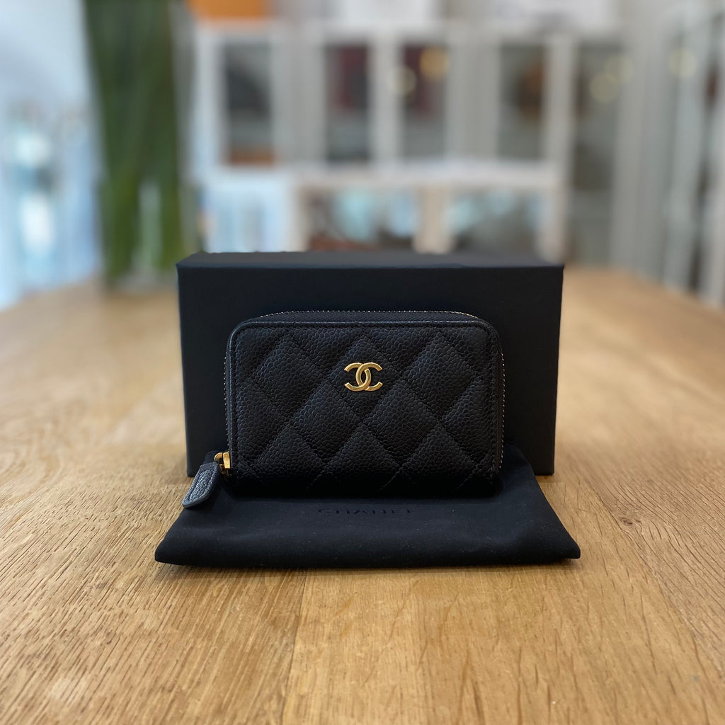 chanel zipped coin
