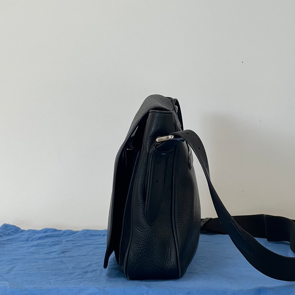 Prelloved Smythson Burlington Messenger