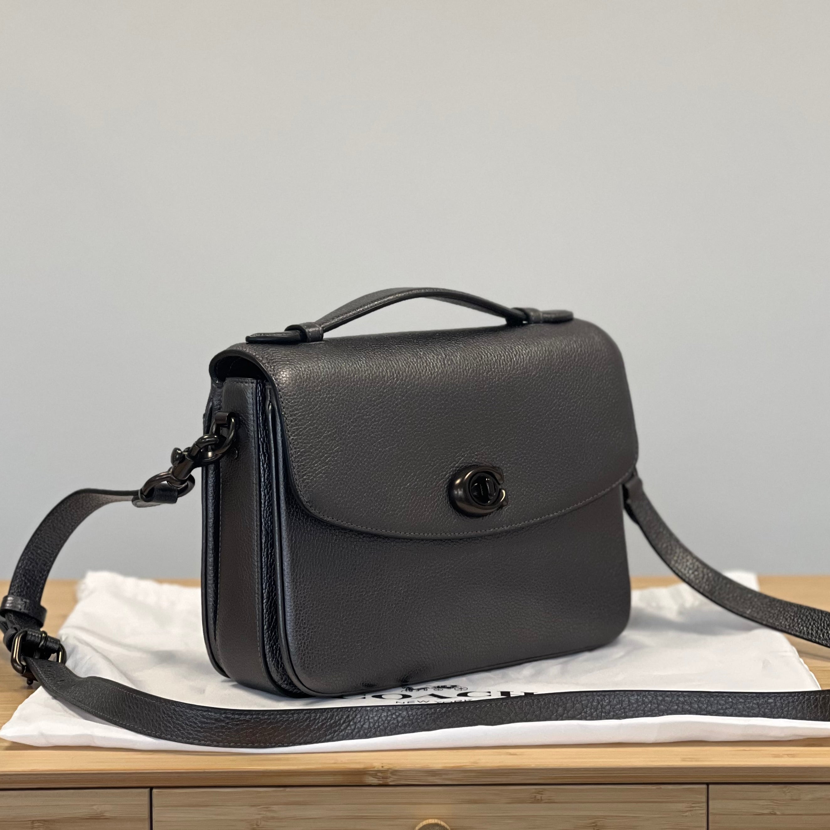 Preloved Coach Cassie