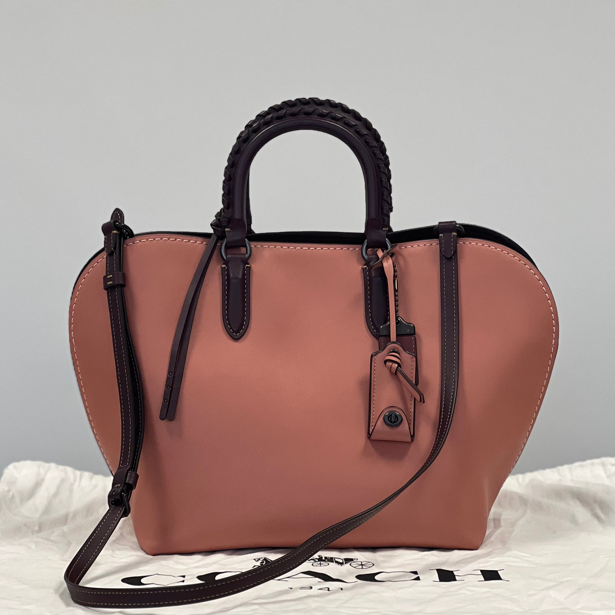 Preloved Coach Dakotah 1941