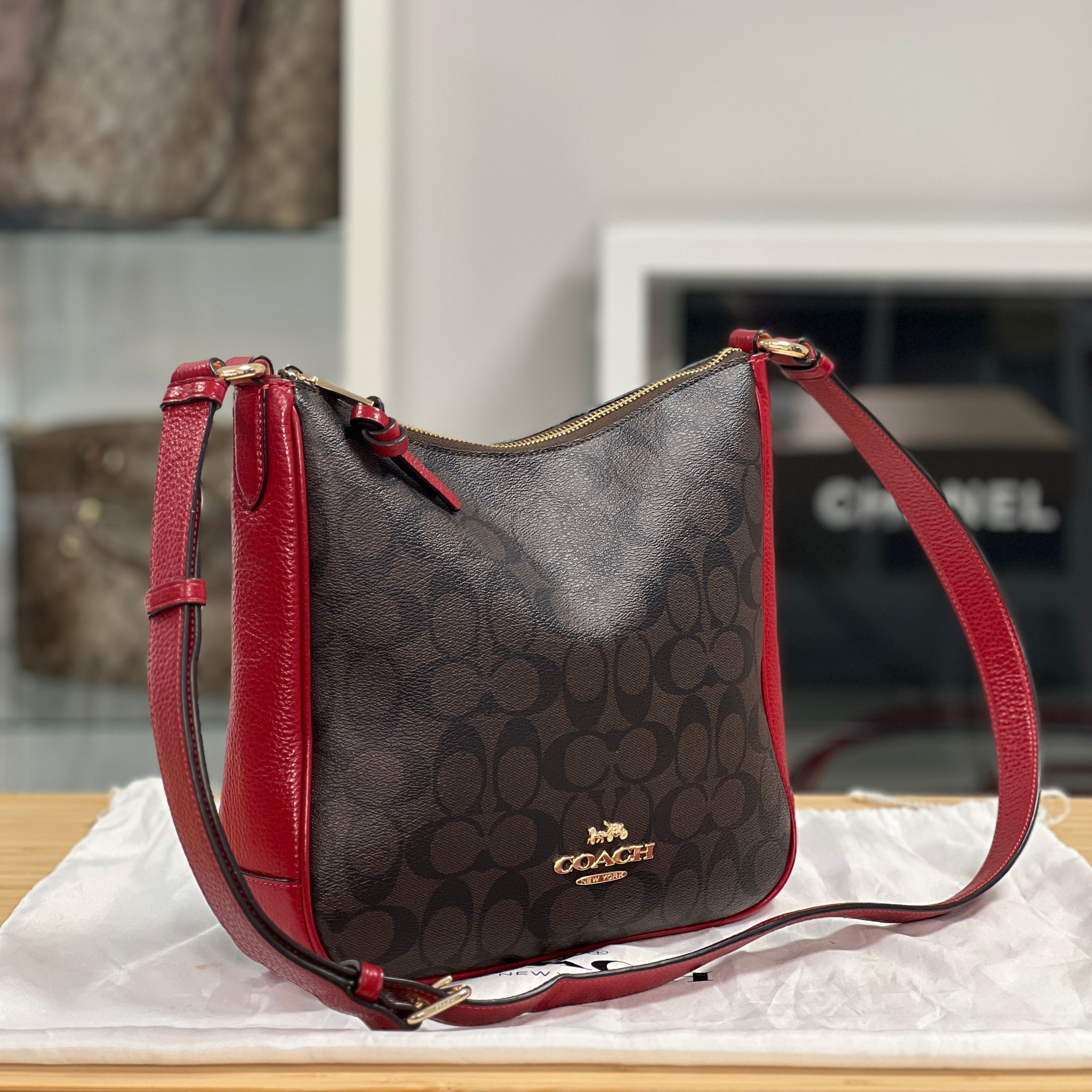 Coach Signature Ellie File Bag