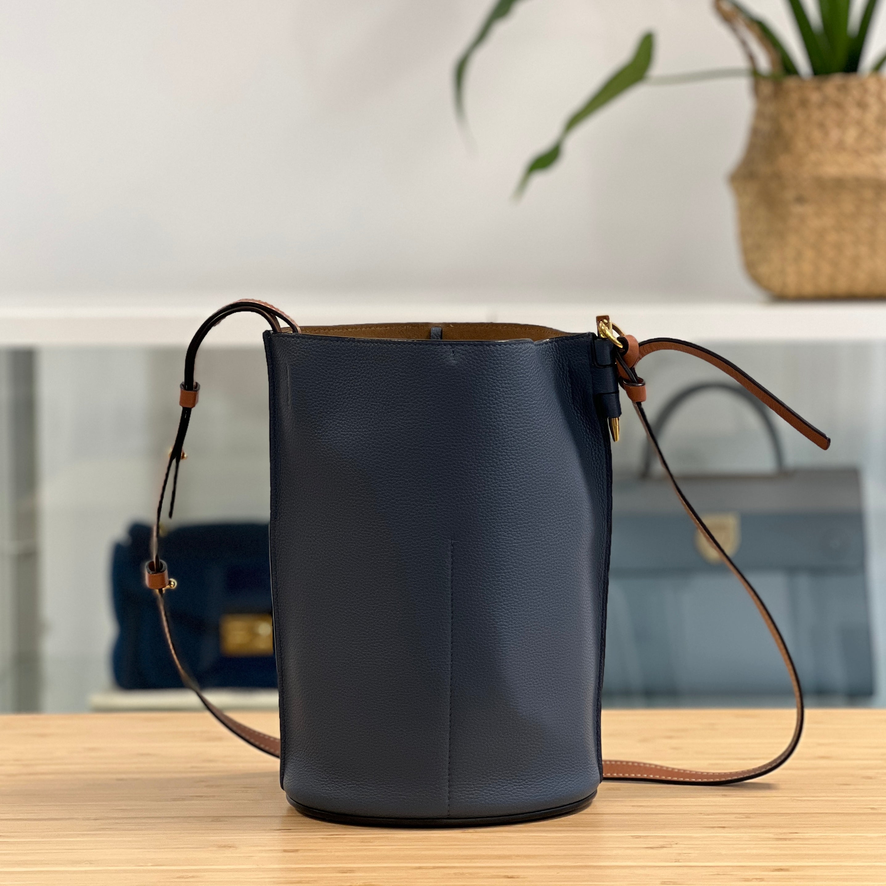 Loewe gate leather bucket bag best sale