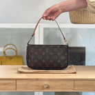 Louis Vuitton Pochette