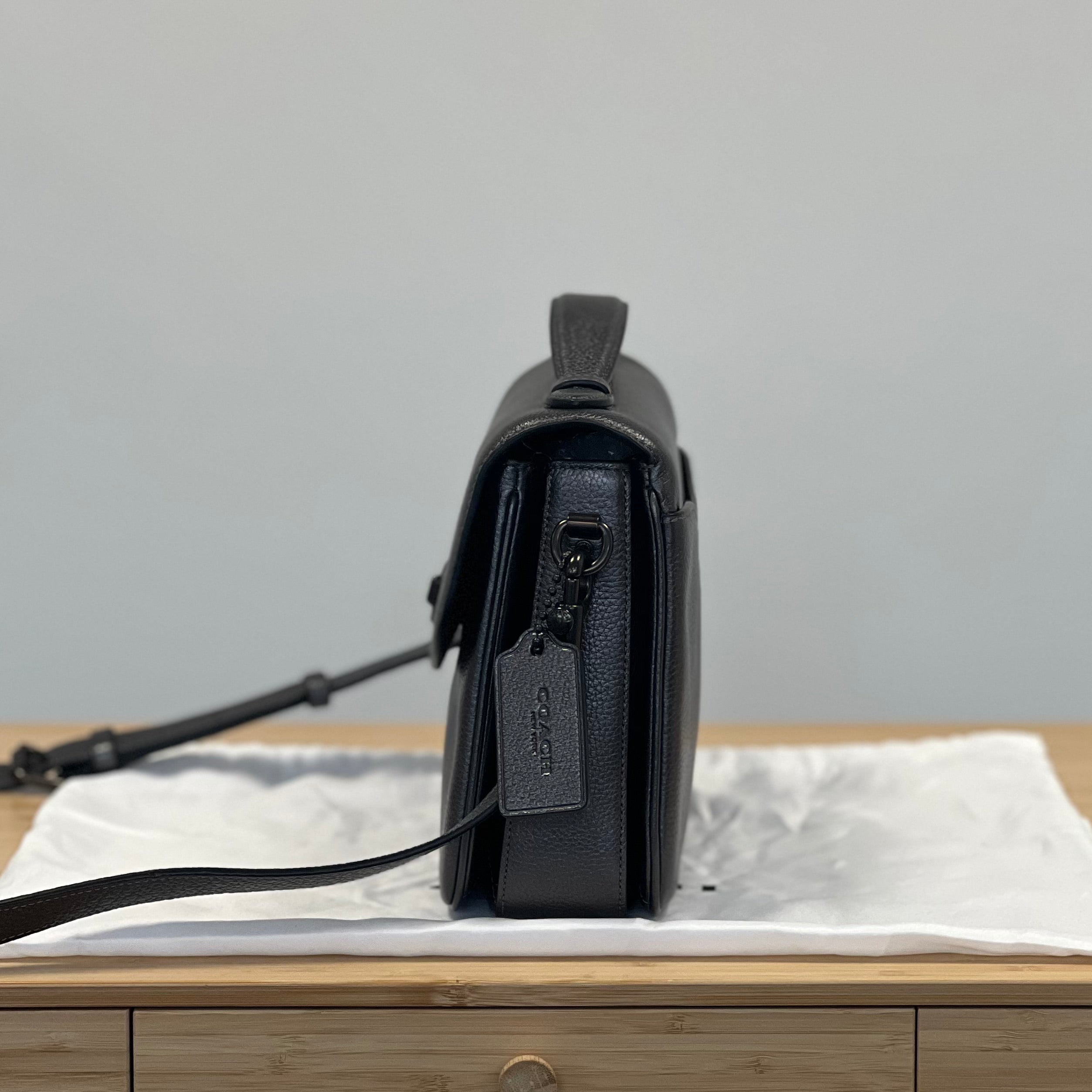 Preloved Coach Cassie