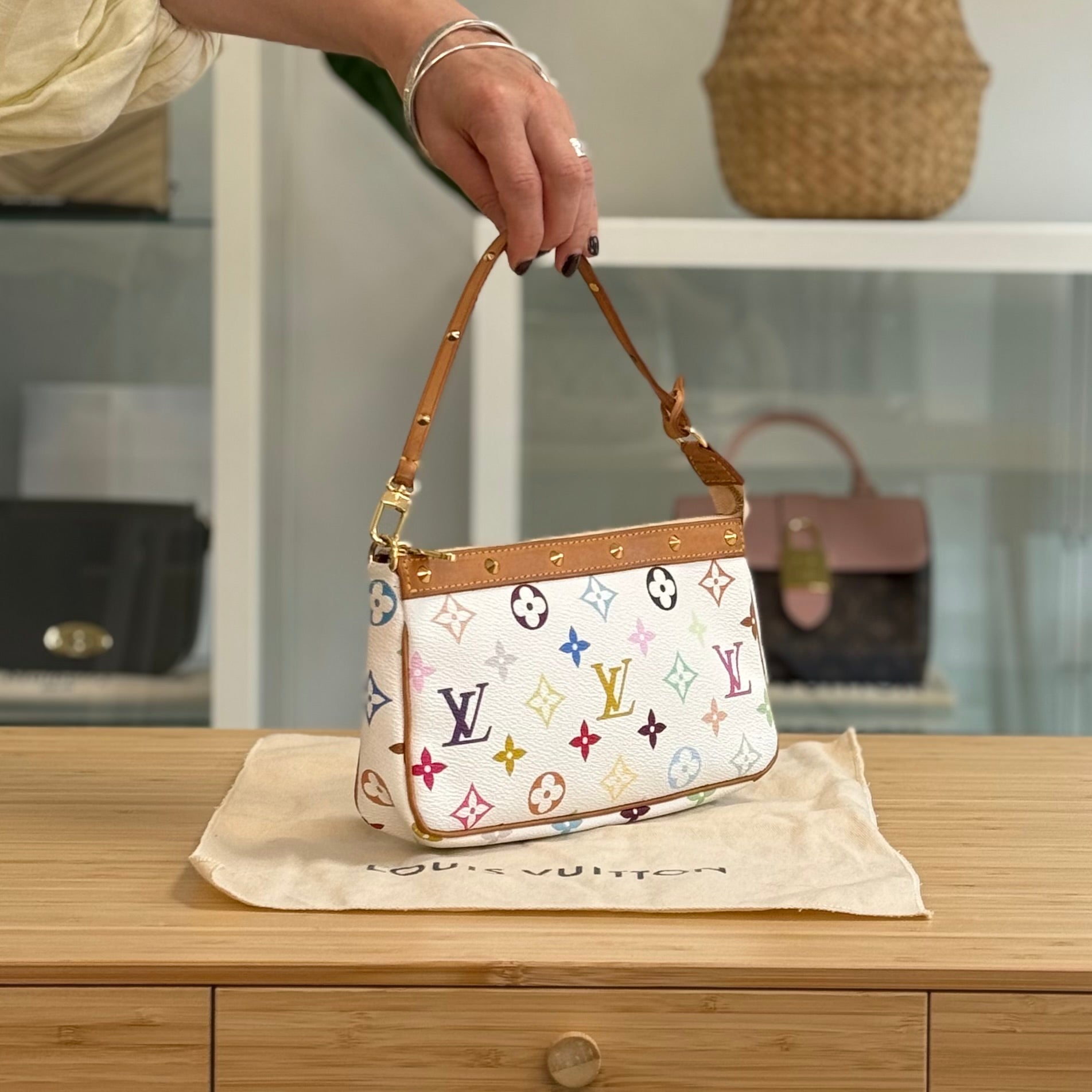 Preloved Takashi Murakami Pochette 2004