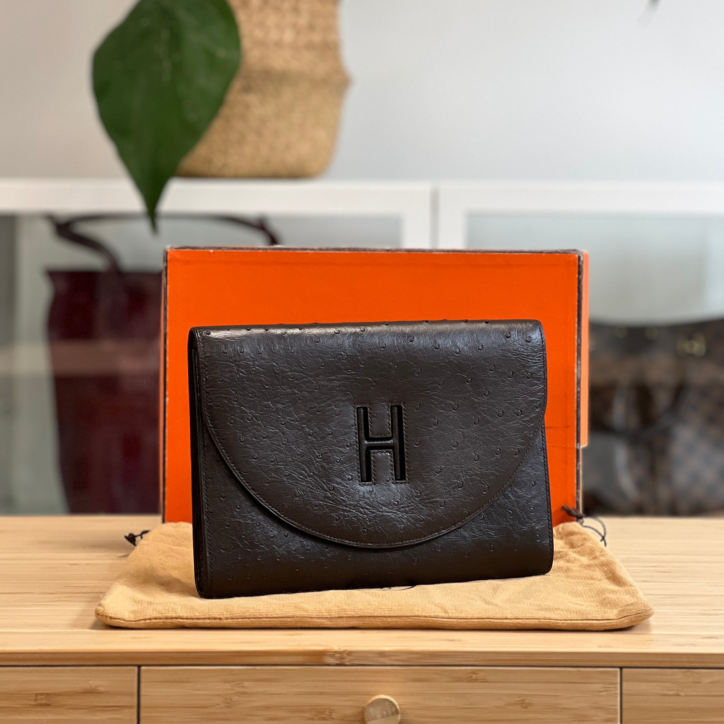 Hermès Ostrich Skin Clutch – ARMCANDY BAG CO