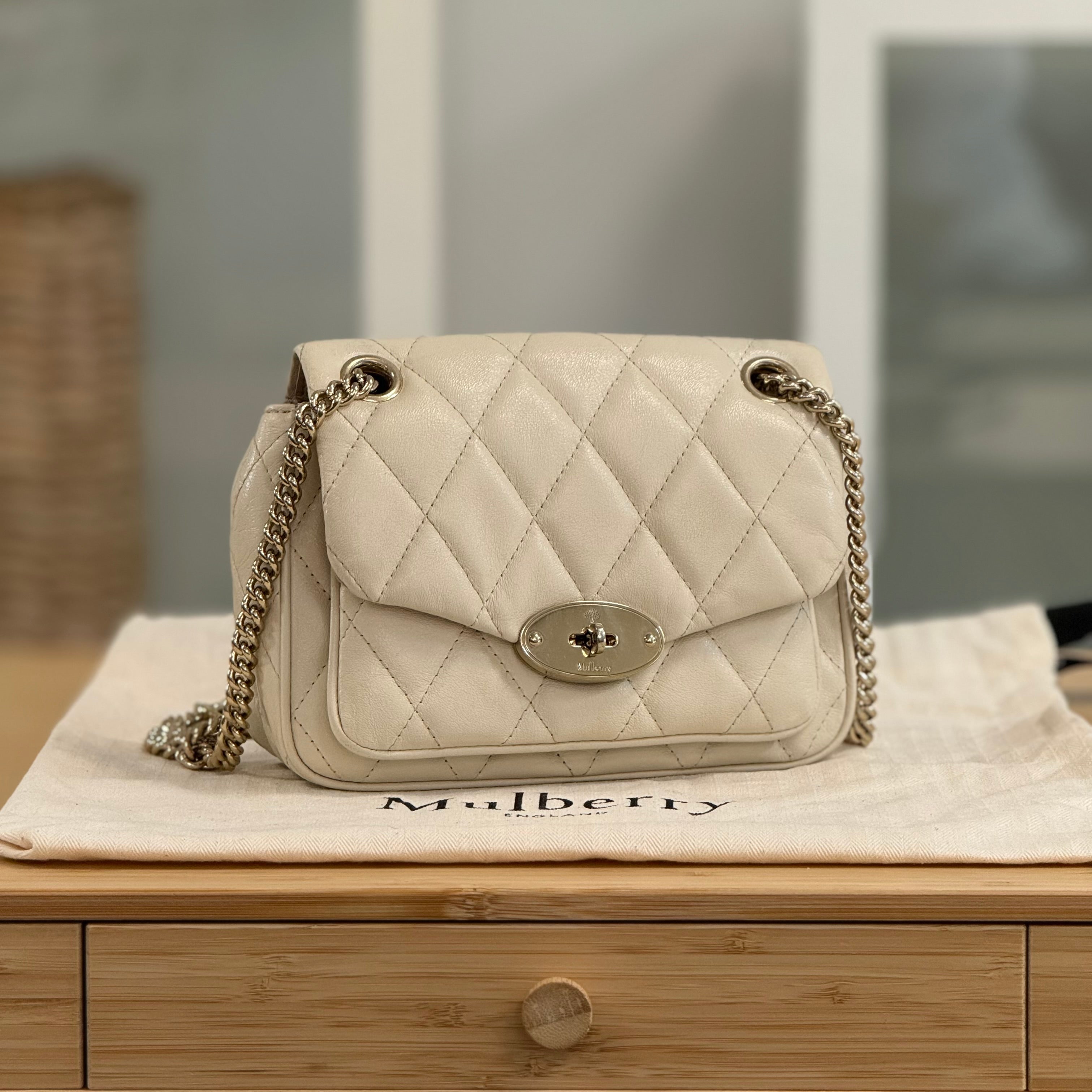 MULBERRY チェーンショルダーバッグ レザー ベージュ 中古・古着通販】MULBERRY (マルベリー) チェーンショルダーバッグ