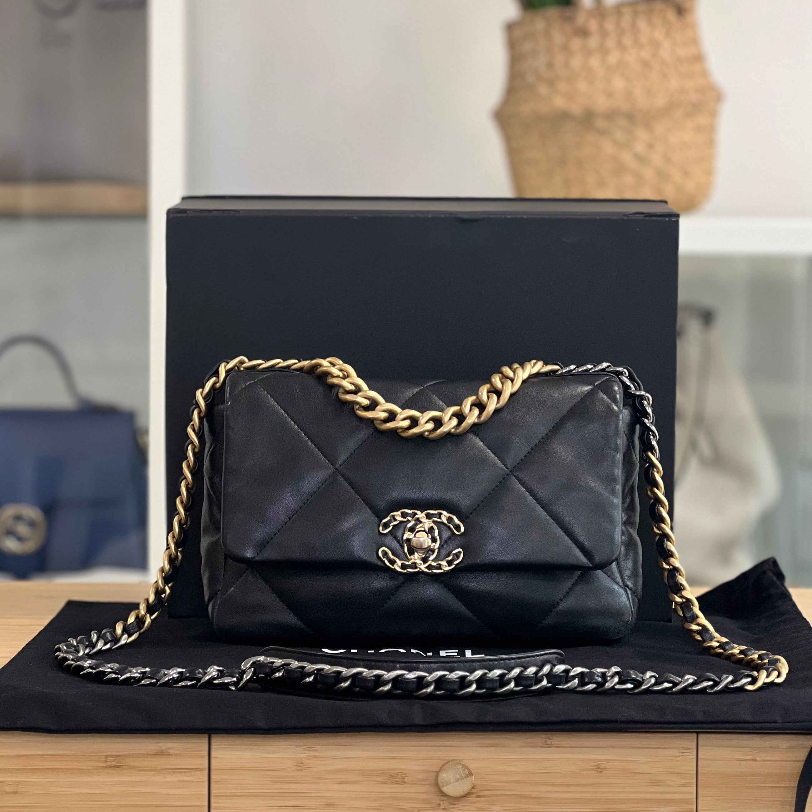 Chanel 19 – ARMCANDY BAG CO