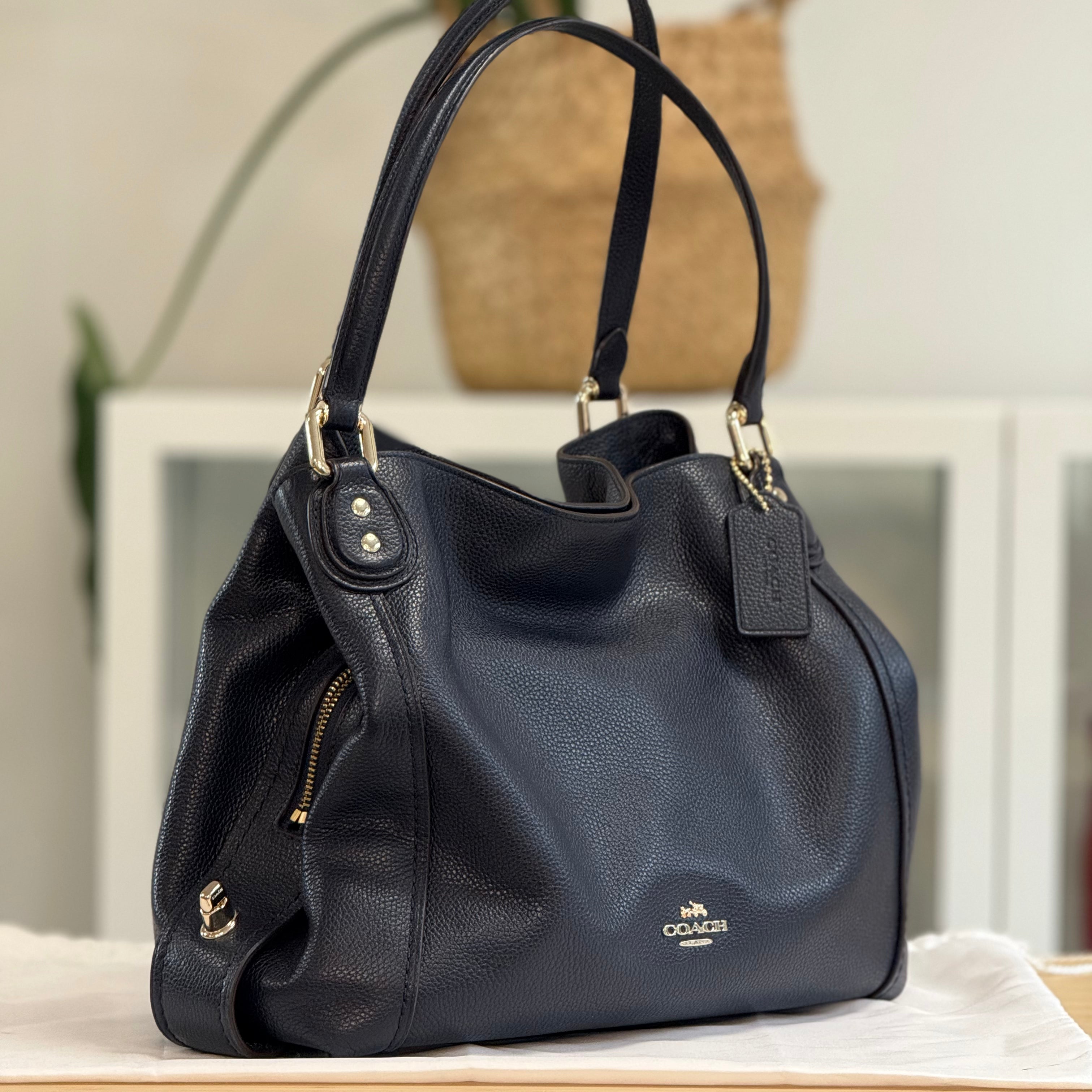 Preloved Coach Edie 31