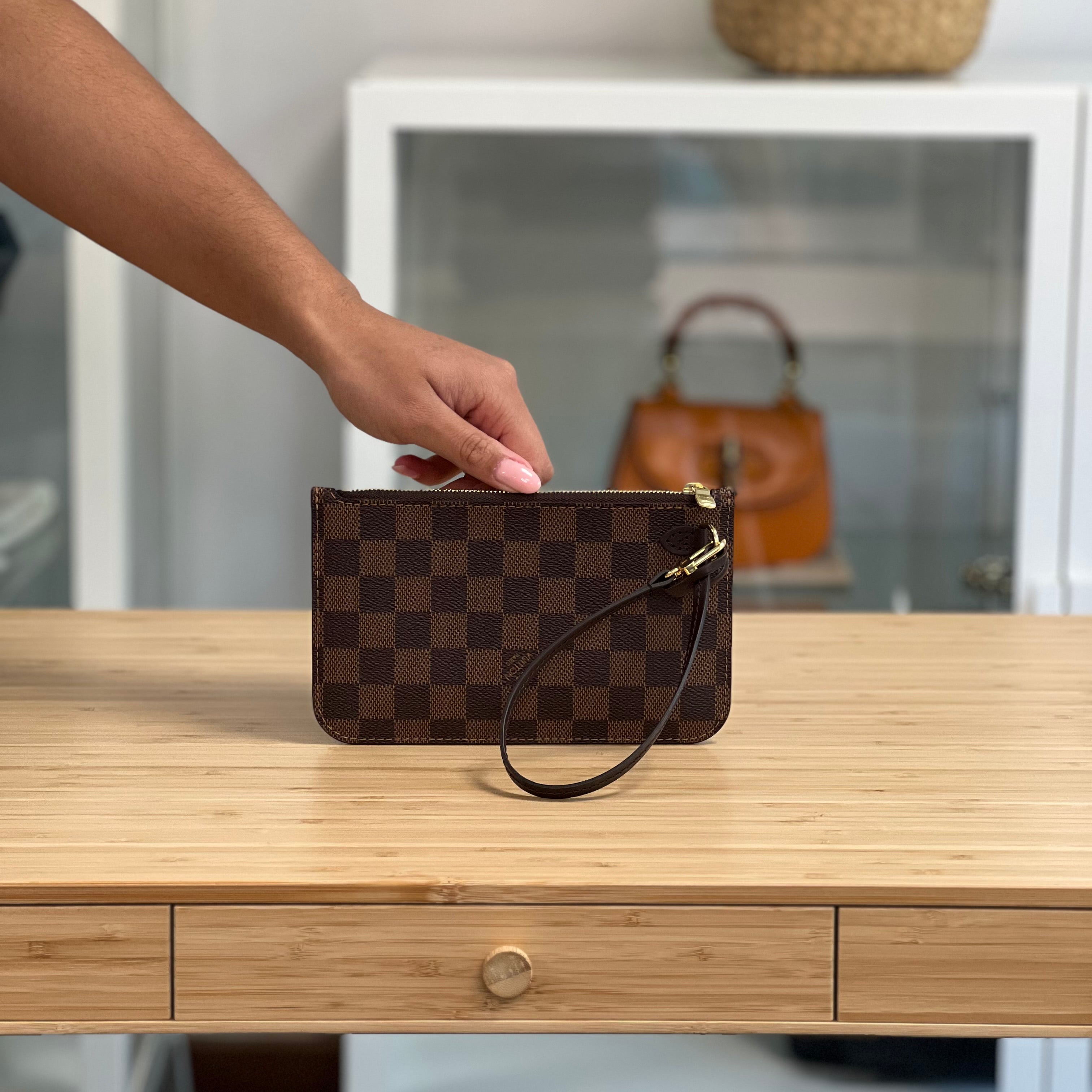Louis Vuitton Neverfull Pouch