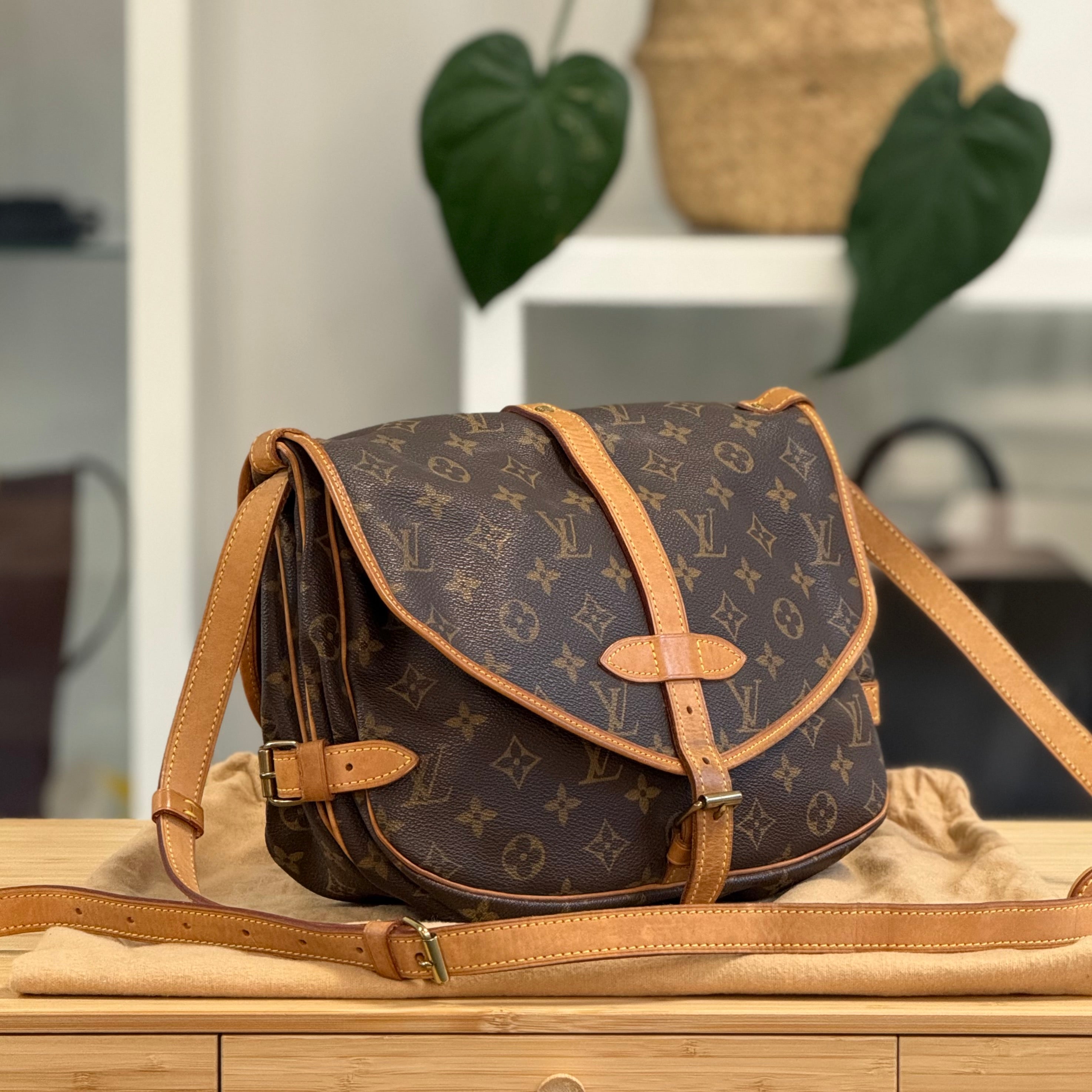 Louis Vuitton Saumur 30 – ARMCANDY BAG CO