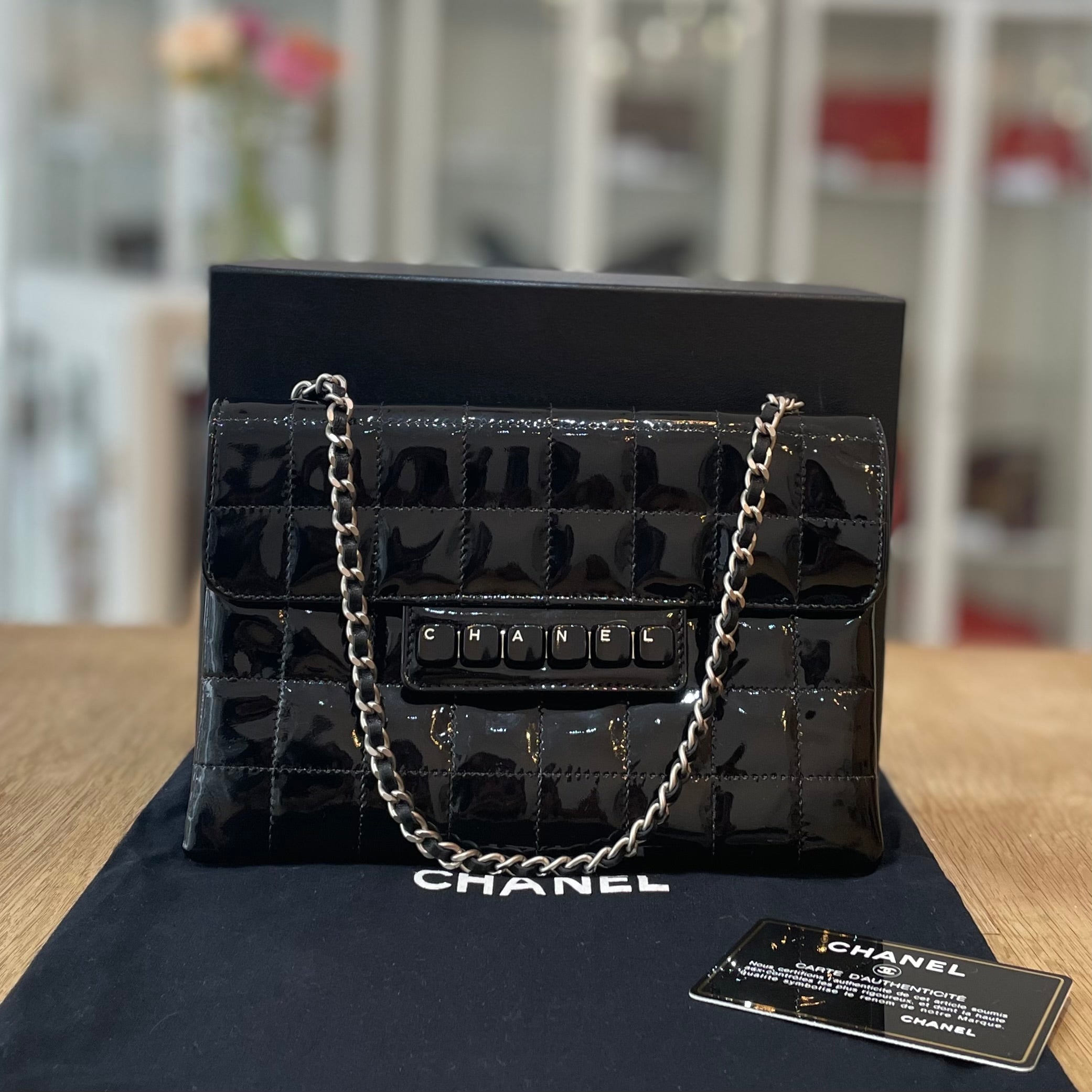 CHANEL VINTAGE RUE CAMBON CC KEYBOARD CLUTCH WITH CARD