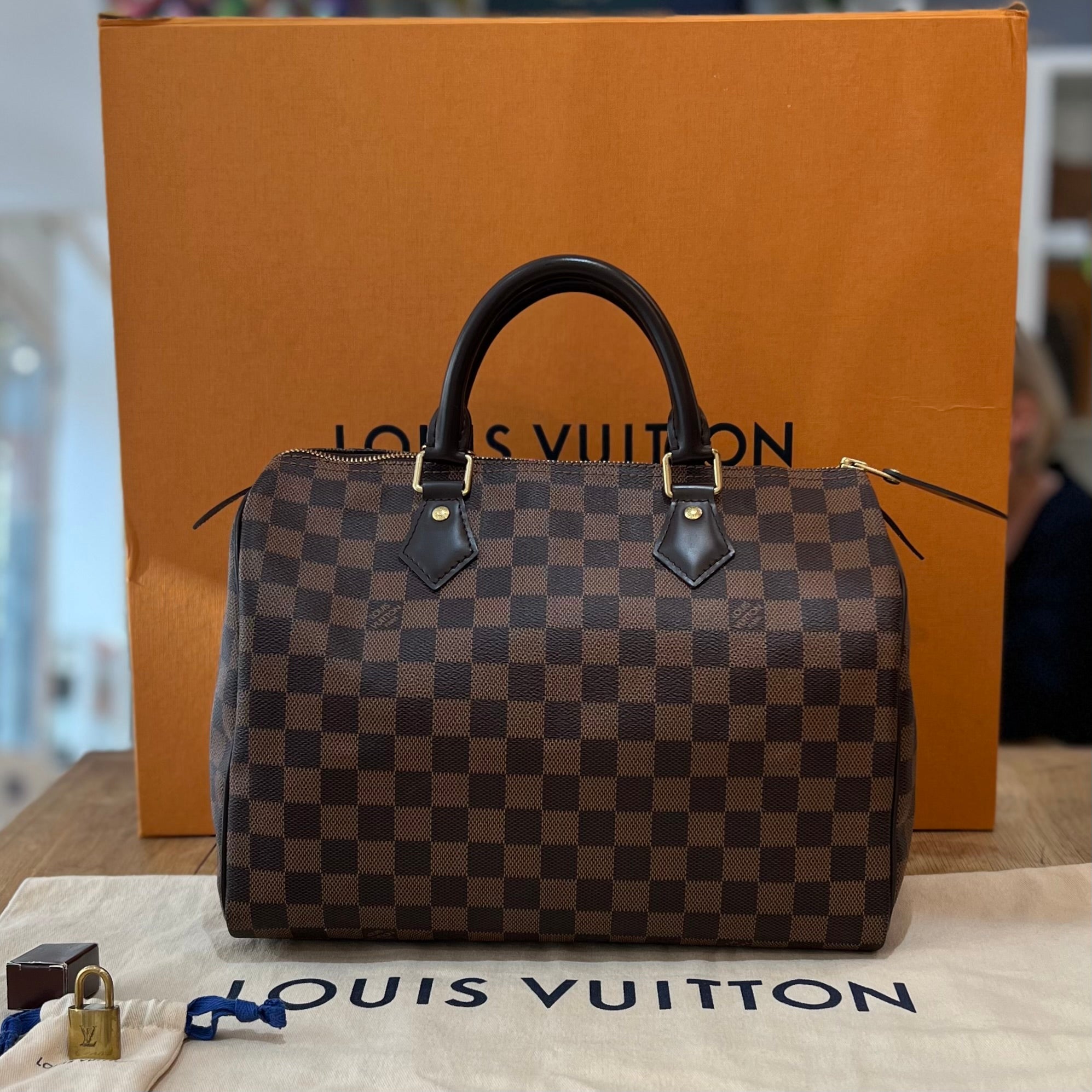 Louis Vuitton Speedy 30″