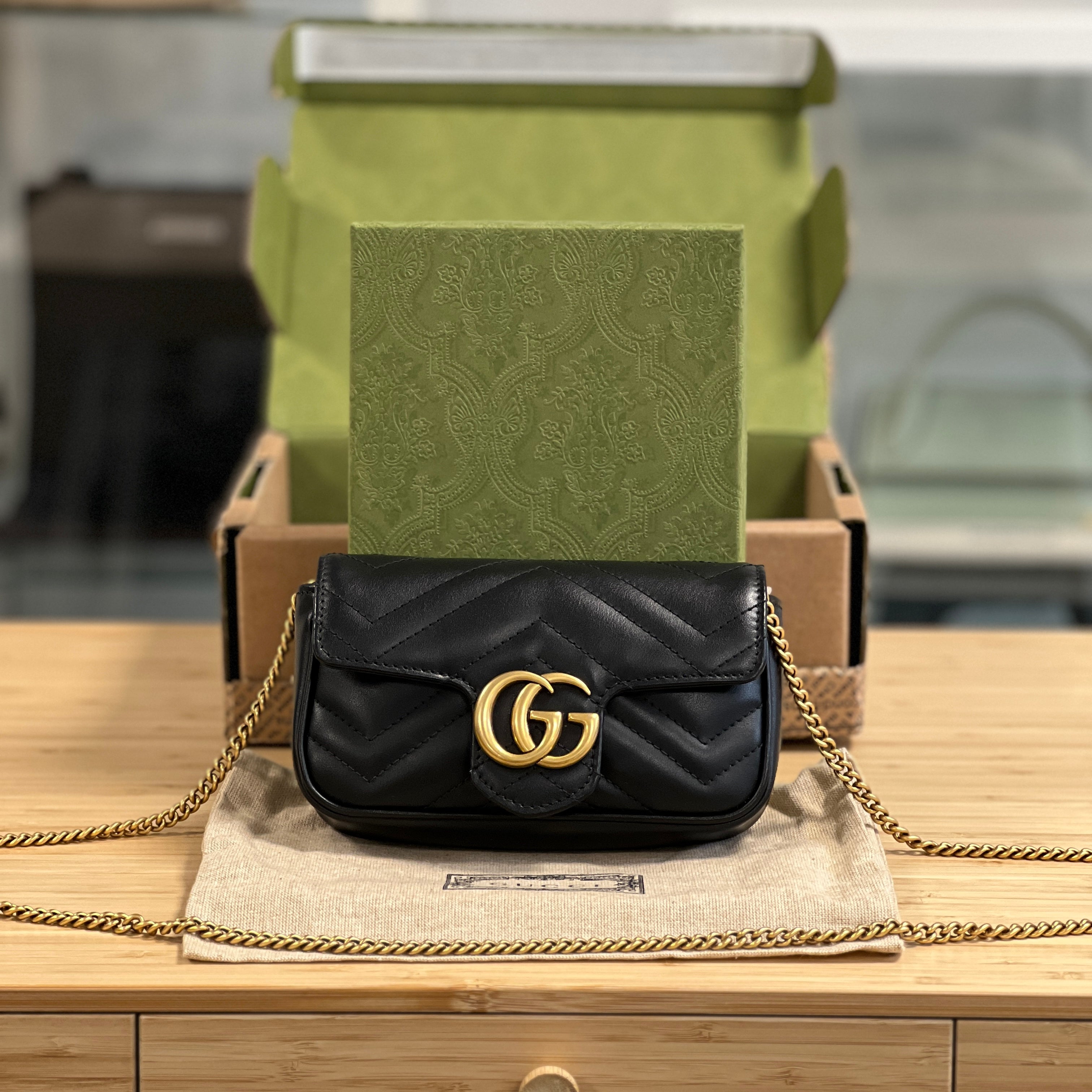 Gucci Marmont Super Mini