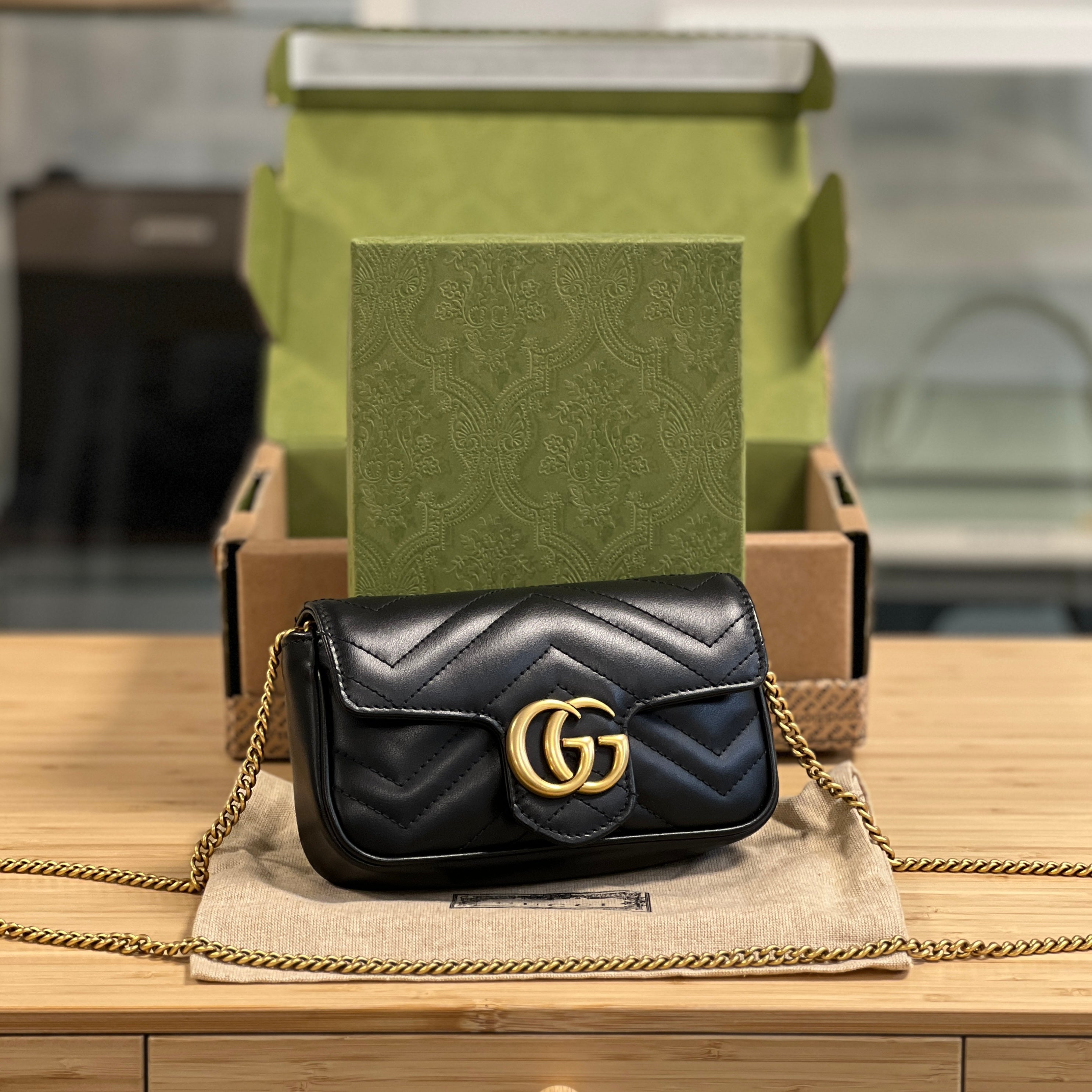 Gucci Marmont Super Mini